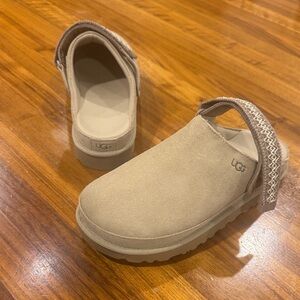 UGG goldenstar women's clogs